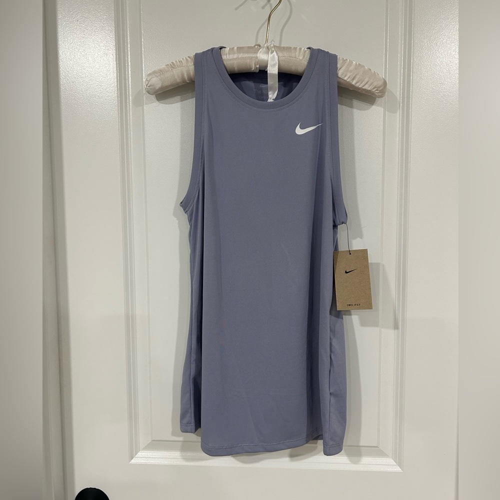 NEW Nike Women’s Top